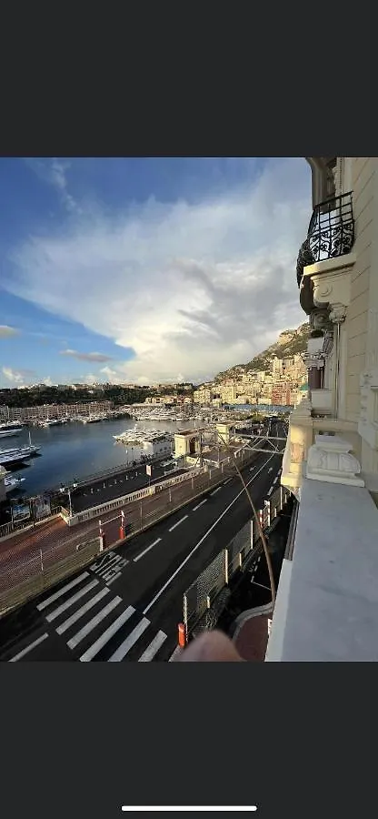 Superbe 2P vue mer, ensoleillé, piscine Roquebrune-Cap-Martin 0*,